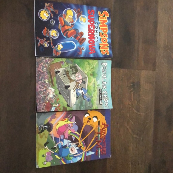 Other - 🎀2/$10 EUC comic style books (3).